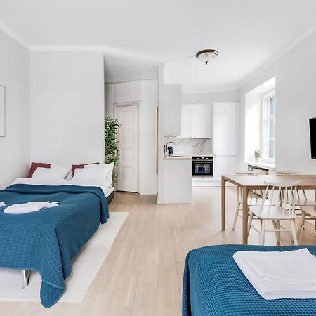 Wehost Modern Scandinavian Studio In Trendy Kallio Helsingfors Exteriör bild