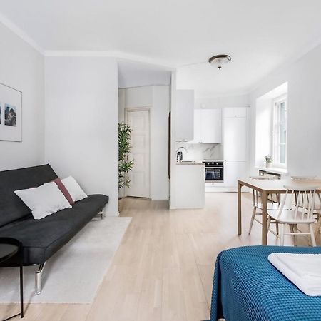 Wehost Modern Scandinavian Studio In Trendy Kallio Helsingfors Exteriör bild